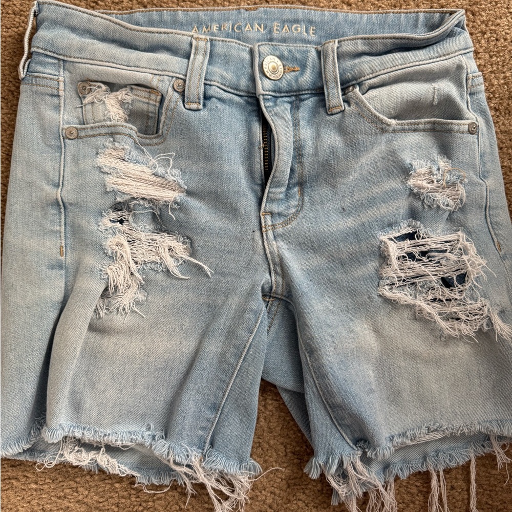 American Eagle, size 6, light wash